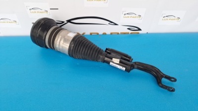 Mercedes eqe v295 амортизатор лівий передній фото №1