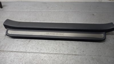 Молдинг поріг ліва перед toyota avensis t25 04r фото №1