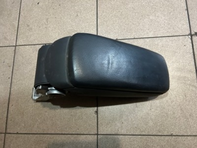 Підлокітник czarna шкіра audi a6 c5 фото №1