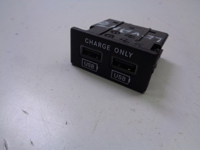 Роз'єм порти заряджання usb maserati levante фото №1