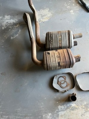 Вихлоп гасник porsche cayman 718 boxster 982 фото №1