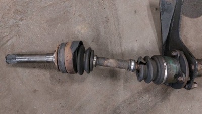 Привідний вал лівий перед mitsubishi pajero 2.5 td фото №1