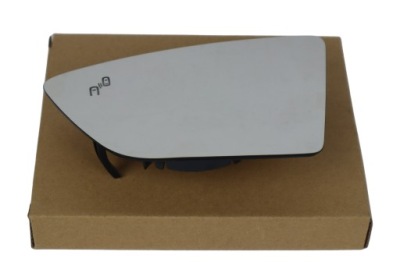 Левый вкладыш зеркало seat arona 2017 - ассистент фото №1