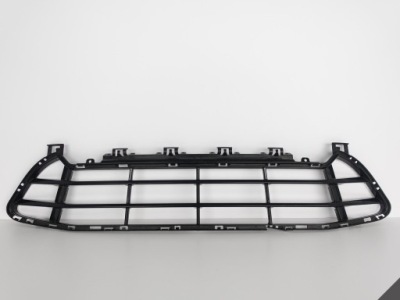 Bmw x1 f48 lci lift 19- sport-line решітка середня фото №1