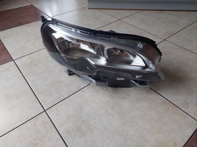 Правая лампа - peugeot expert iii - 2016 фото №1