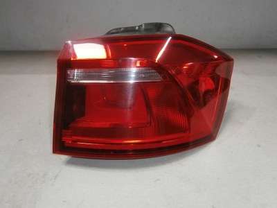 VW GOLF VII SPORTSVAN FARO DERECHA PARTE TRASERA 510945096R  