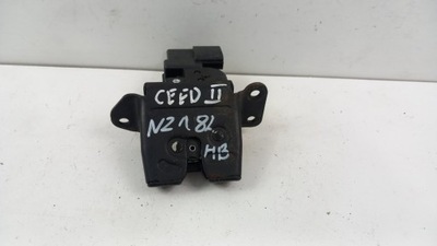 Kia ceed ii hb замок крышки задняя фото №1