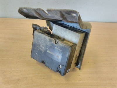 Volvo v70 i насос abs 8671224 фото №1