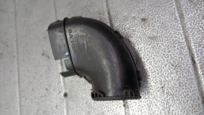Впуск воздуха volvo s40 c30 v50 30677340 фото №1