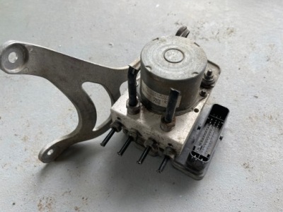 Насос abs opel insignia b 84315513 фото №1