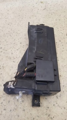 Коробка запобіжників mazda tribute 2.0 16v фото №1