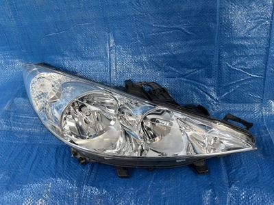 Peugeot 207 правая лампа передняя фото №1