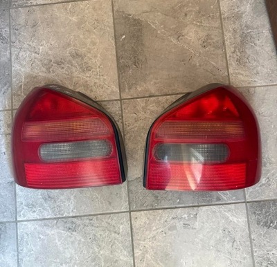 Lama задня audi a3 8l права фото №1