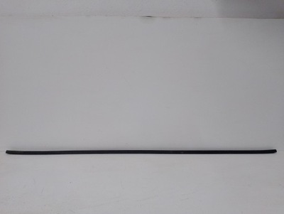 Audi q3 ii правая прокладка порог 83a833178 фото №1