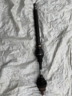 Volvo s60 2 2.0 d3 приводной вал правая p31367543 механическая коробка передач фото №1