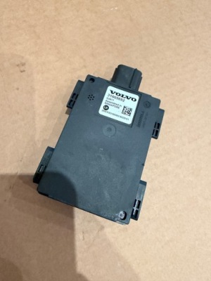 Volvo xc90 ii датчик радар мертвого pola blis левый 31665692 фото №1