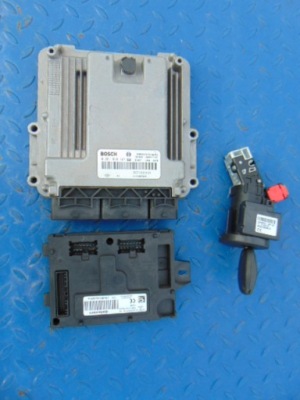 Dacia lodgy набір бортовий комп'ютер imo ключ 12-15 фото №1