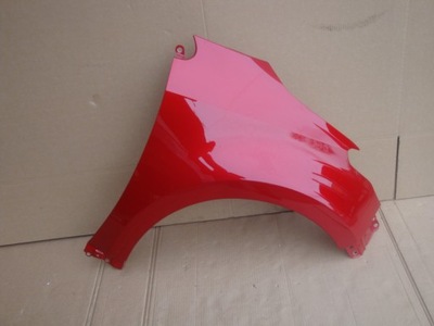 Toyota yaris iv крила передній правий фото №1