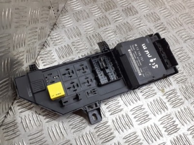 Коробка предохранителей opel signum 1.9 ctdi фото №1