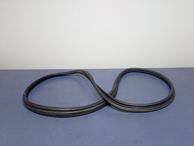 Volvo s60 i прокладка крышки багажника фото №1