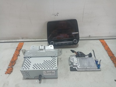 Ford puma mk2 радіо навігація сенсорний m1bt-18k810-zaa фото №1