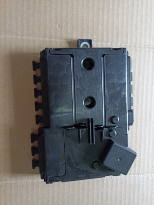 Mercedes w213 e klasa коробка предохранителей фото №1