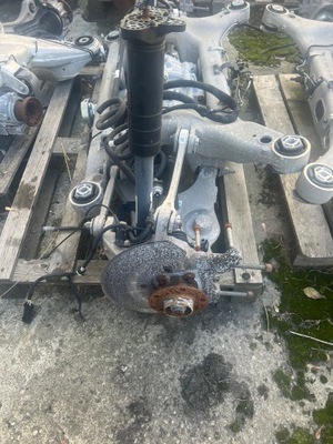 Alfa romeo giulia 2.9 qv підвіска задня підрамник редуктор ступиця поворотний кулак фото №1