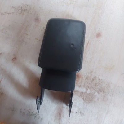 Підлокітник audi a4 b8 lift фото №1