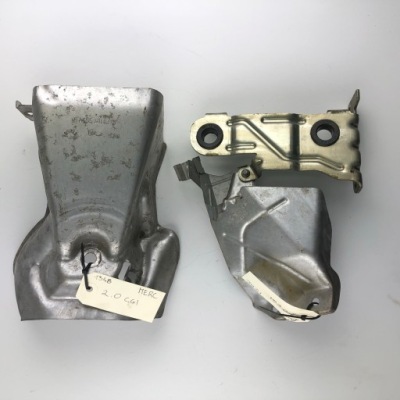 Mercedes w205 2.0 cgi захист теплова a2052400345 фото №1