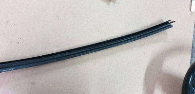 Прокладка zgarnijąca двері задніх audi a3 8v фото №1