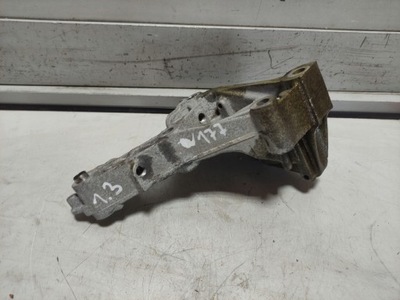 Mercedes w177 1.3 cgi кронштейн опора полуось фото №1