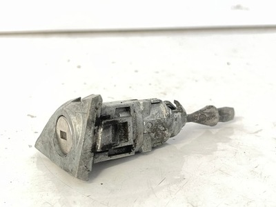 Вкладка замка vw passat b7 cc правая 3g0837168b фото №1