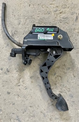 Педаль сцепления помпа seat ibiza iii 1.4 tdi фото №1