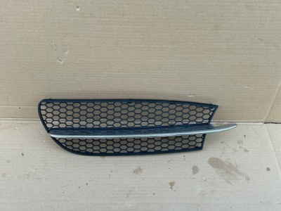 Alfa romeo 147 правая решётка бампера перед передняя фото №1