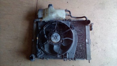 Pas передній радіатор nissan micra k12 фото №1