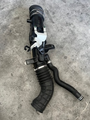 Ferrari 488 pista труба шланг воздуха 823579 фото №1