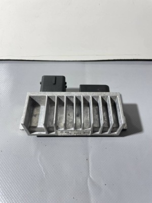 Реле свічка розжарювання renault master iii 3 movano ii 2 b - 271202380r фото №1