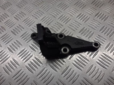 Кронштейн двигателя toyota corolla e12 1.6 vvti фото №1