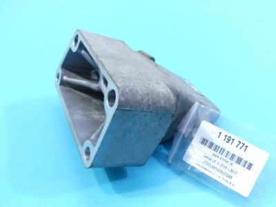 Кронштейн подушка двигуна ліва lexus ls iv 5.0 ls600h фото №1