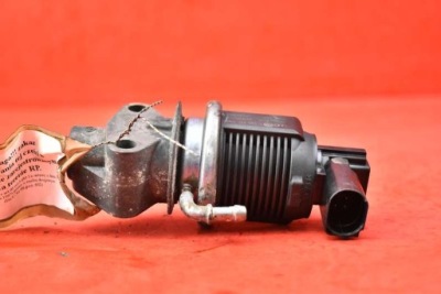 Клапан egr 06a131501j audi a3 8p 1.6 8v 05r фото №1