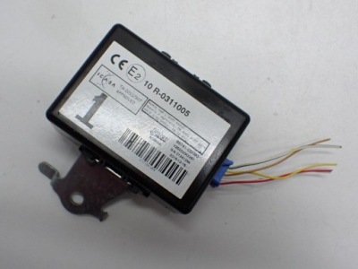 Модуль блок управления дверь 89741-0d080 toyota yaris iii 16r фото №1