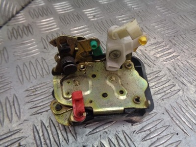 Замок двері лівий задня задній chrysler pt cruiser фото №1