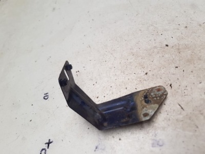 Toledo iii 3 кронштейн крыла правый перед ls5s фото №1