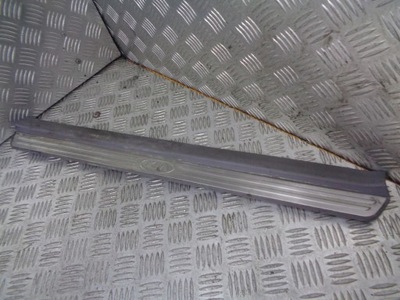 Молдинг поріг правий перед kia magentis фото №1