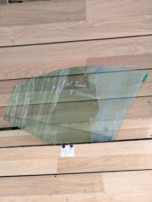 Скло бічна двері правий перед fiat panda ii 5d фото №1