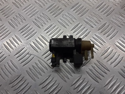 Клапан вакуумa w210 2.2 cdi a0061536628 фото №1