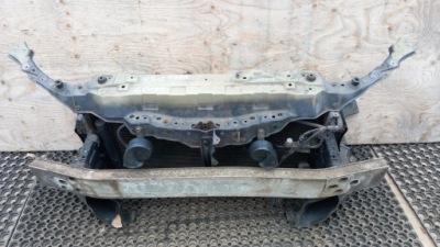 Lexus is220 2.0d pas передній комплект фото №1