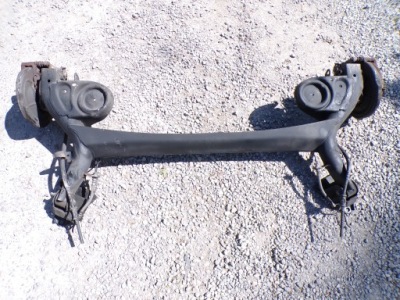 Fiat 500 балка задняя oś тормозные диски bez ржавчина фото №1