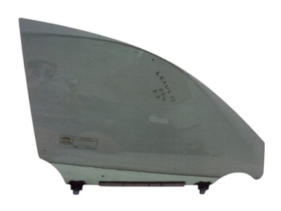 Скло правий перед lexus is 2005- фото №1