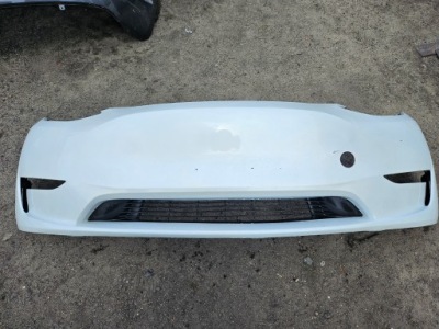 Бампер перед передній tesla model y фото №1